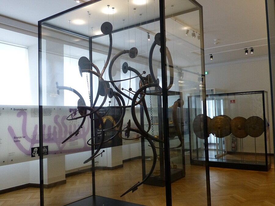 Lurer bronze horns at the National Museum of Denmark