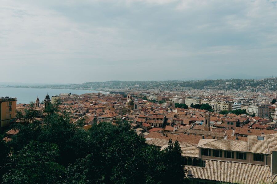 Panoramic view of Nice coastline and old town seen from Castle Hill