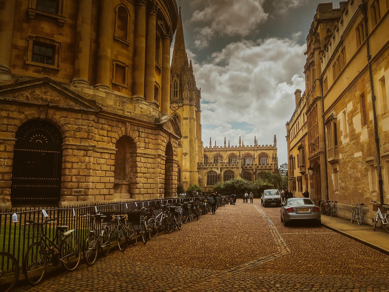 A street in Oxford England with historic architecture