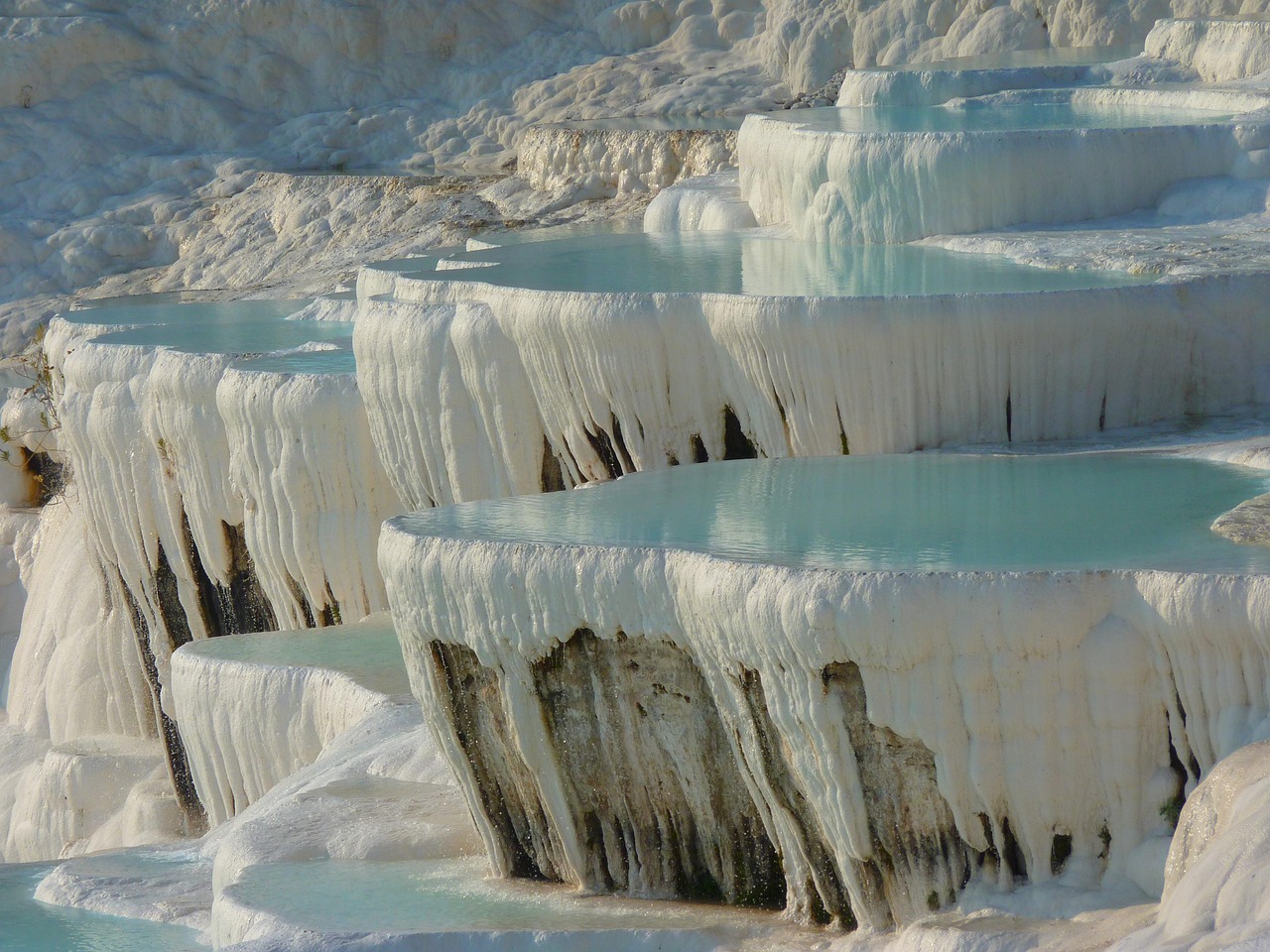 Close-up of Pamukkale travertine pools with calcium-rich white formations