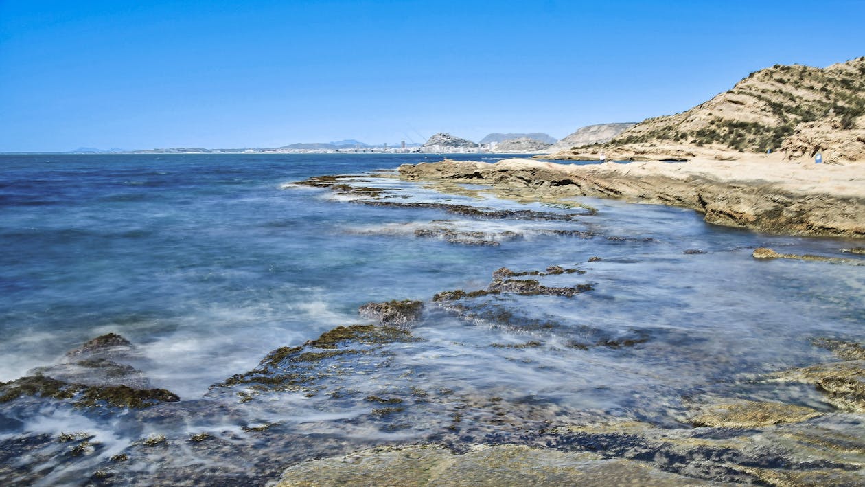 Rocky shores and clear blue waters near Alicante