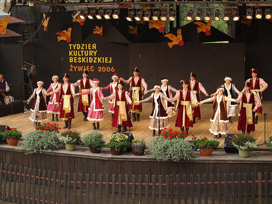 Chodowiacy folk ensemble Beskid culture festival