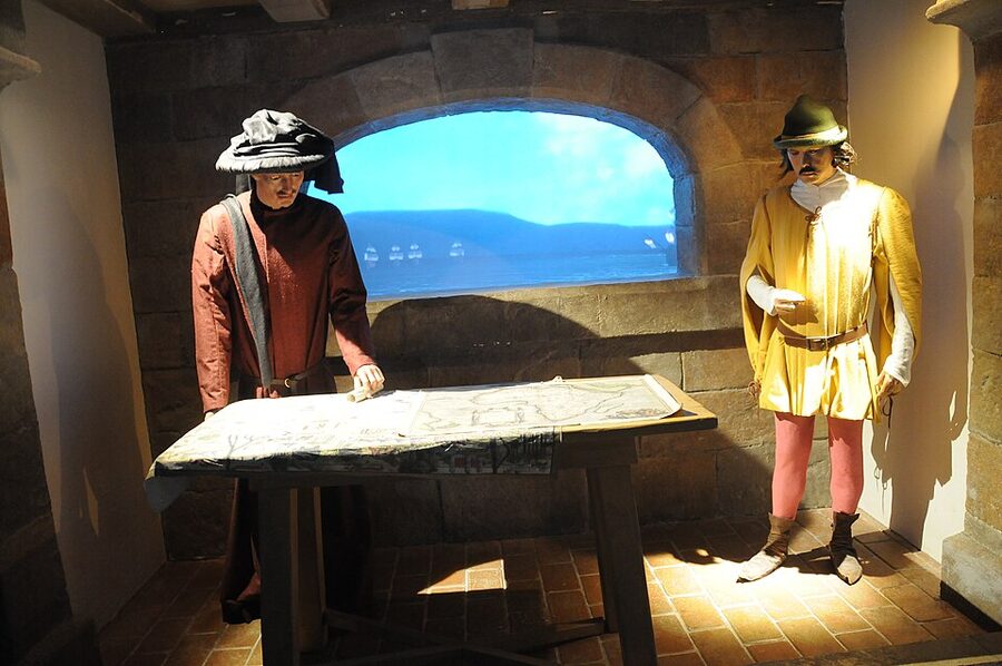 Immersive exhibit room with scenic projection at World of Discoveries Porto