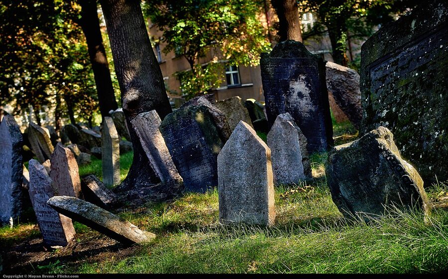 Old Jewish Cemetery Prague crowded tombstones