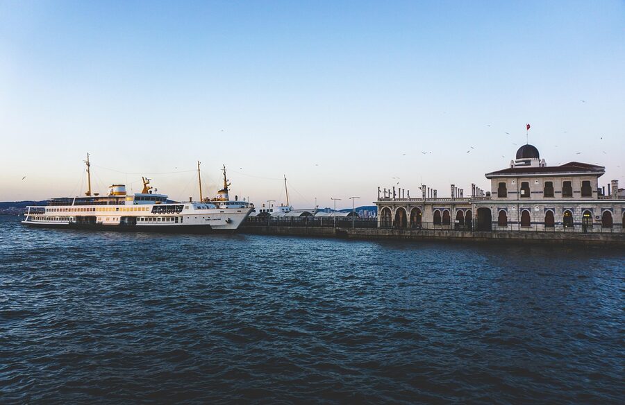 Istanbul Bosphorus ferry scene