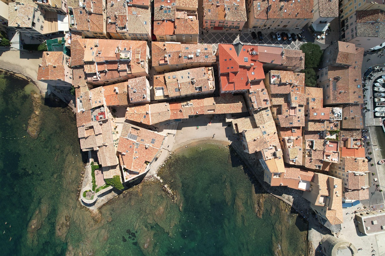 Pedestrian street in Saint-Tropez old quarter lined with restaurants and shops