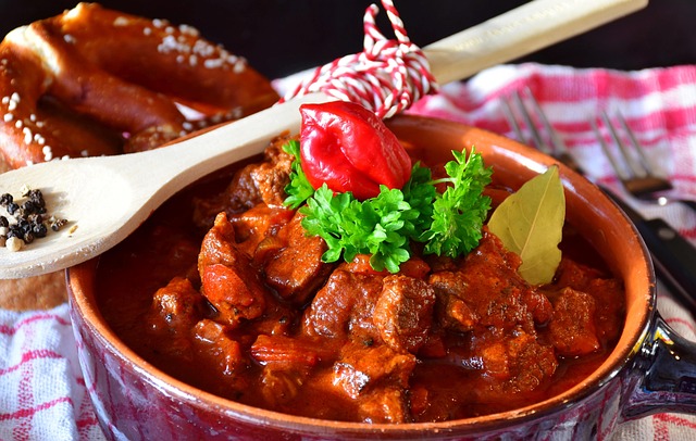 Hungarian beef goulash with paprika and bread