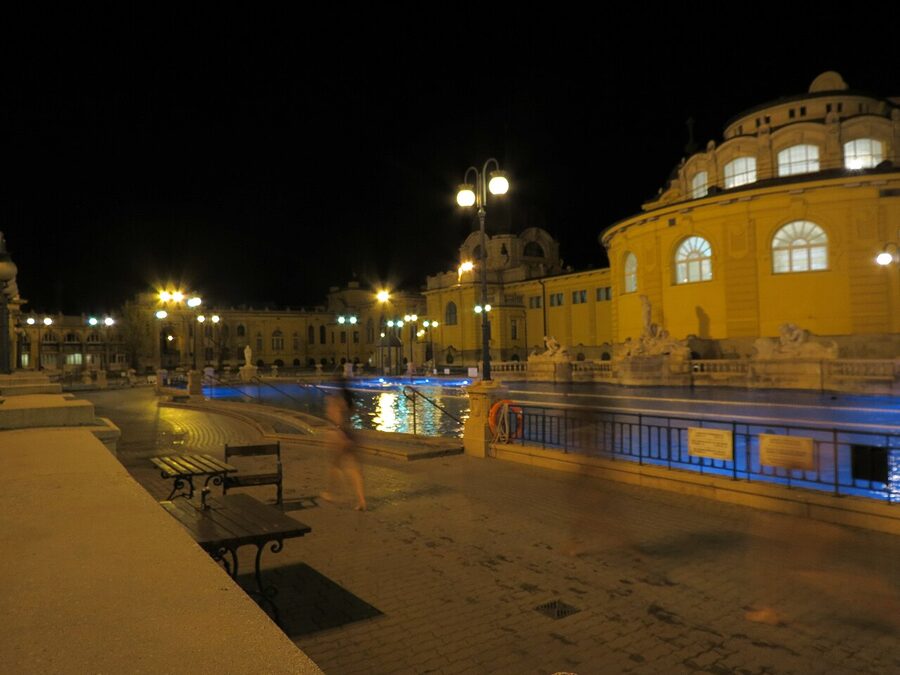 Szechenyi thermal bath amber lights at night Budapest