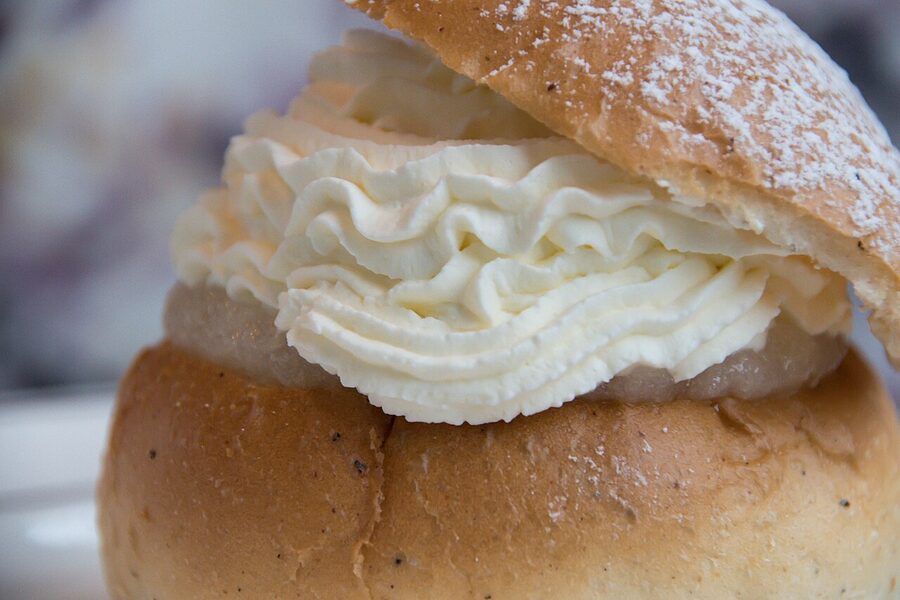 Semla cardamom Lent bun Sweden