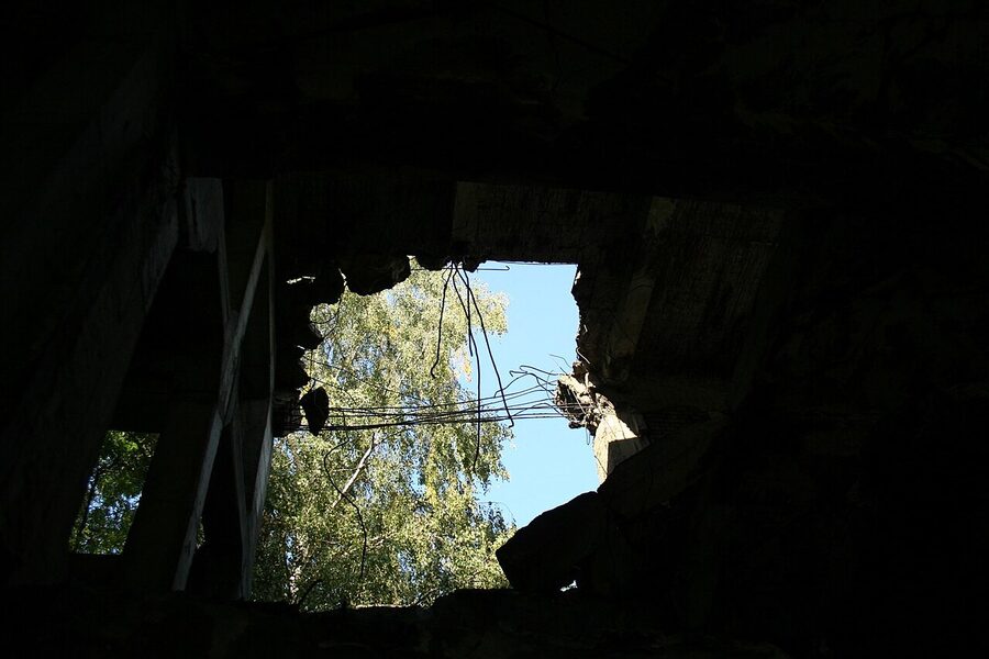 Westerplatte monument viewed from the base with Nigdy Więcej Wojny inscription