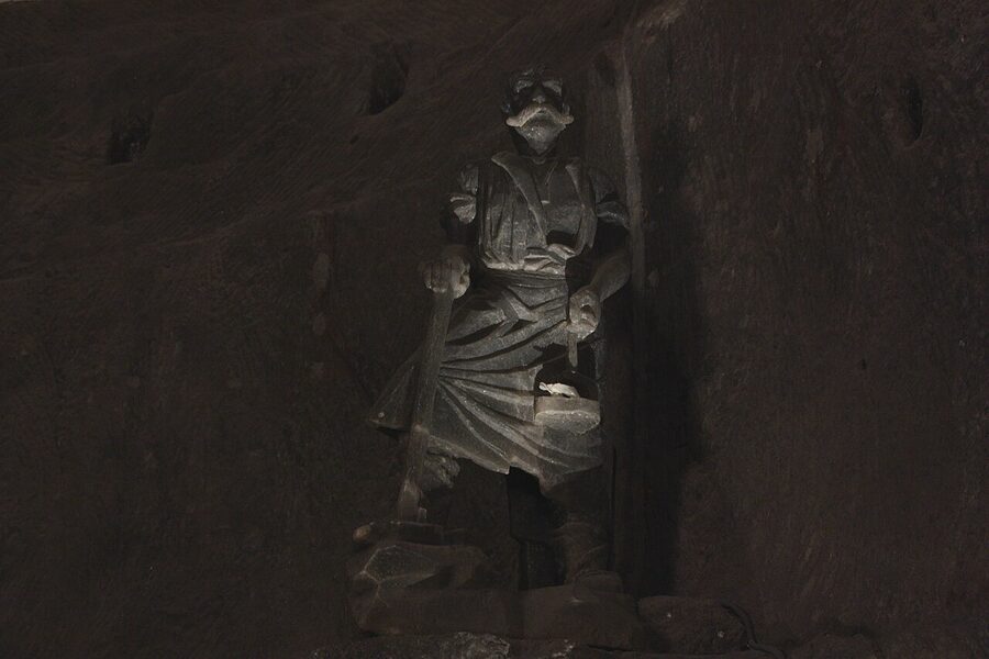 Salt miner sculpture by Józef Markowski Wieliczka