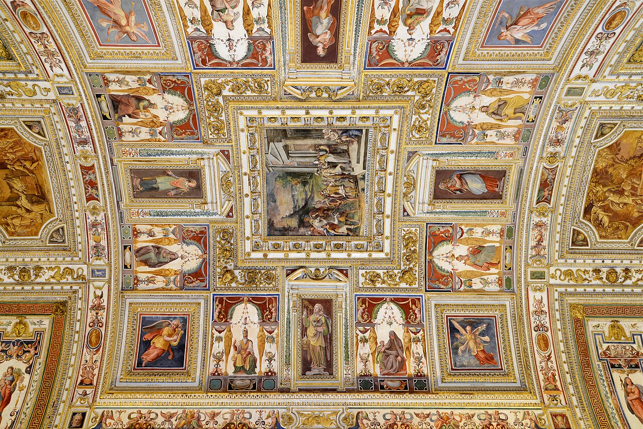 Gallery of Maps corridor in the Vatican Museums with painted geographical panels and ornate ceiling