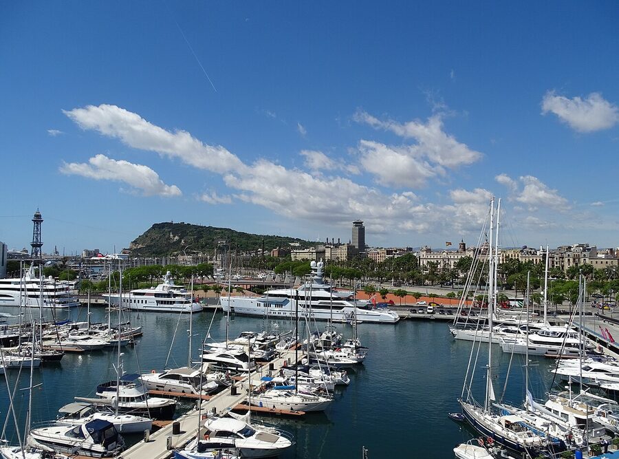 Barcelona Port Vell marina near aquarium