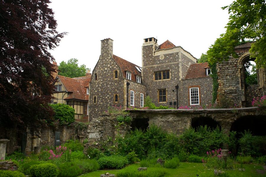 Canterbury Cathedral precincts garden
