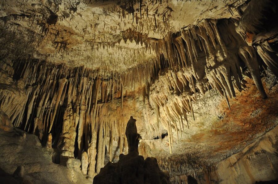 Geological formation Caves of Drach Spain stalactite cave