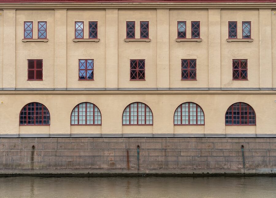 Classic facade with red windows along the Gothenburg canal