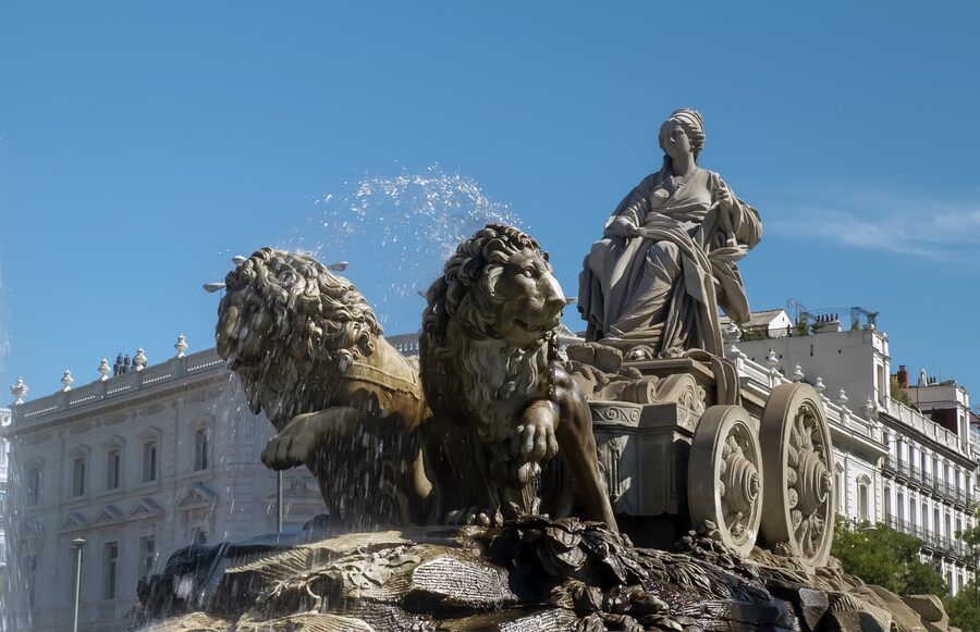 Cibeles fountain Madrid four-horse statue