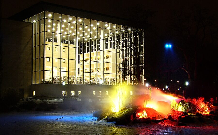 Malmo City Library Calendar of Light glass extension