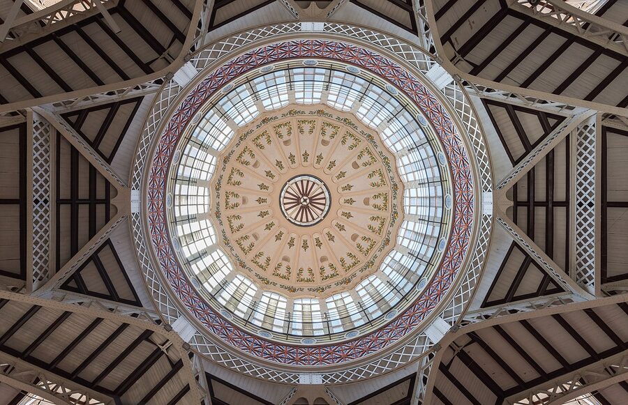 Mercado Central de Valencia interior dome