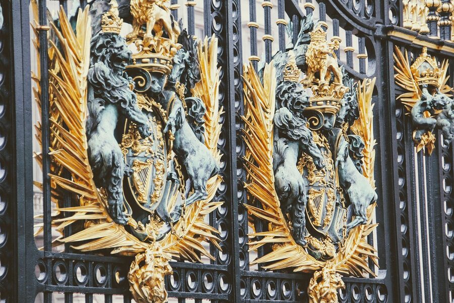 Buckingham Palace fence golden detail