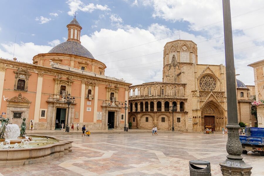 Valencia Cathedral and Basilica de los Desamparados Plaza de la Virgen