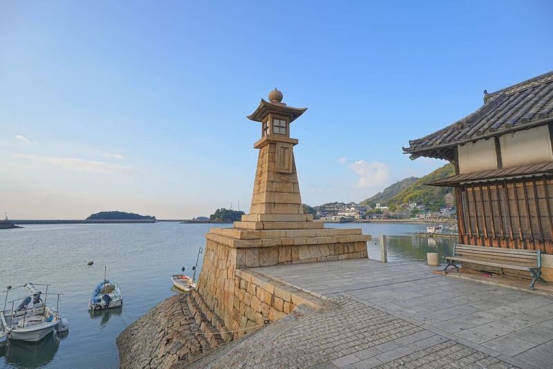 1-Day Fukuyama Tour: Castle, Tomonoura Port Town, and Sensui-jima - Tomonoura’s port streets tell a different story