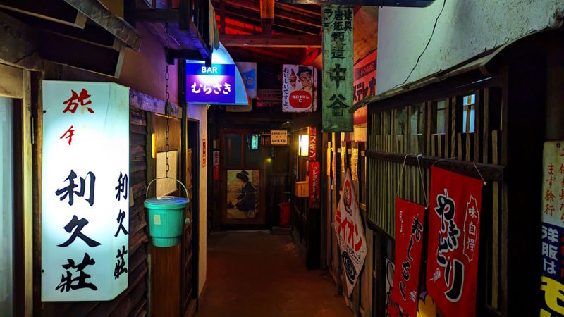 1-Day Tour in Takayama: Foodie Adventure, Showa Era, & the Old Town - Eating your way along Sanmachi Suji