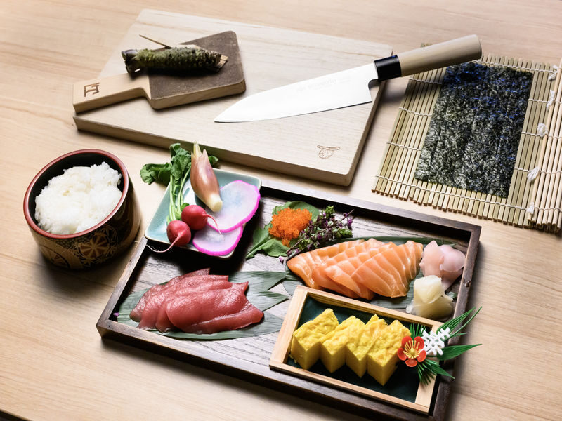 1-Hour Sushi Bento Making in Tsukiji Fish Market - Making nigiri, rolls, and a bento