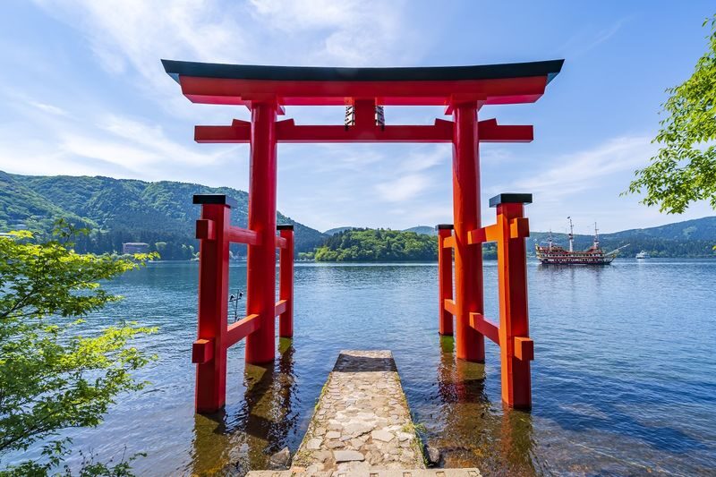 1-Person Tour: Mt. Fuji Classic Route Day Trip | Mt. Fuji Land, Sea, and Air Owakudani, Lake Yamanaka, Oshino Hakkai Day Trip with Ropeway | Departure from Tokyo - Should you add the Lake Ashi pirate ship?