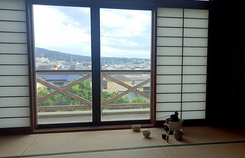 An authentic tea ceremony experience by a famous tea master near a famous temple in Kyoto - What happens during the one-hour class