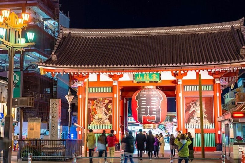 Asakusa: Guided Food Tour with 12 Dishes at 4 Local Eateries - An izakaya, sake and Hoppy Street