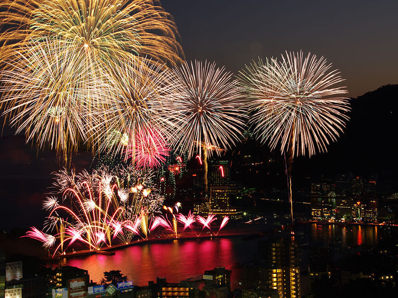 Atami Marine Fireworks Festival & Mount Omuro Day Tour (Departing from Tokyo) - The alternate route: Hakone Shrine and Atami Ginza