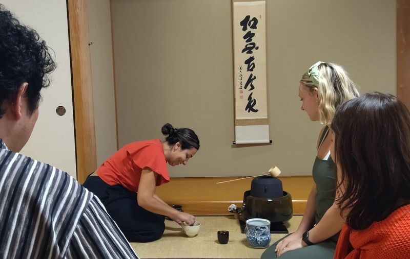 Authentic Tea Ceremony Experience in a Tea Room (Osaka) - What happens during the one-hour session