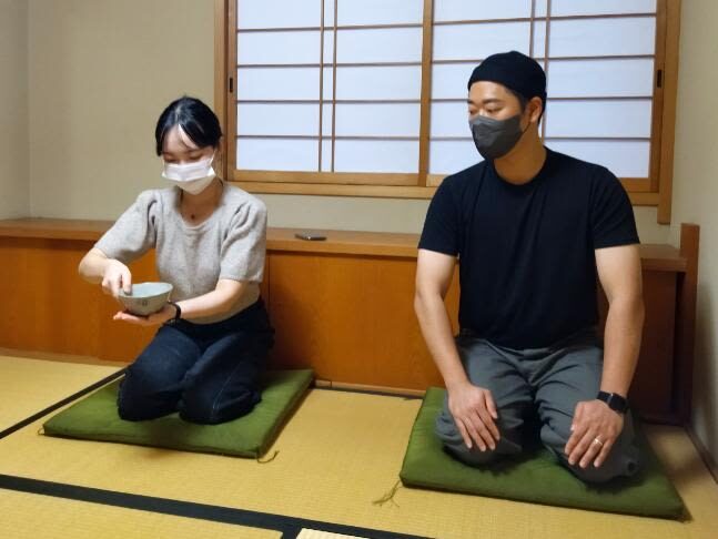 Authentic Tea Ceremony Honmachi Classroom - What happens during the hour