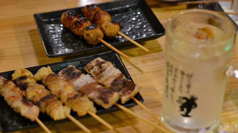 Bar Hopping in Kichijoji Harmonica Yokocho Bar Alleys - The value of a guide who knows the neighborhood