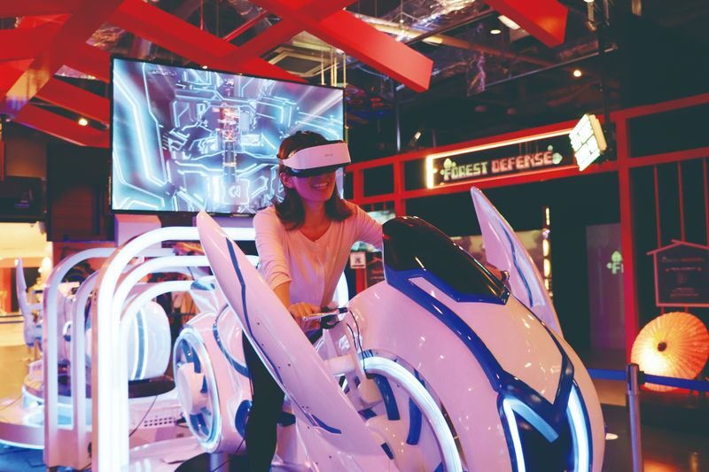 BOSS E ZO FUKUOKA Amusement Facility Ticket in Fukuoka - teamLab Forest: phone-powered art and play