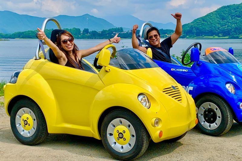 Choro-Q Mini Car Driving Experience in Lake Kawaguchi Area - Photo stops, parks, and local pauses