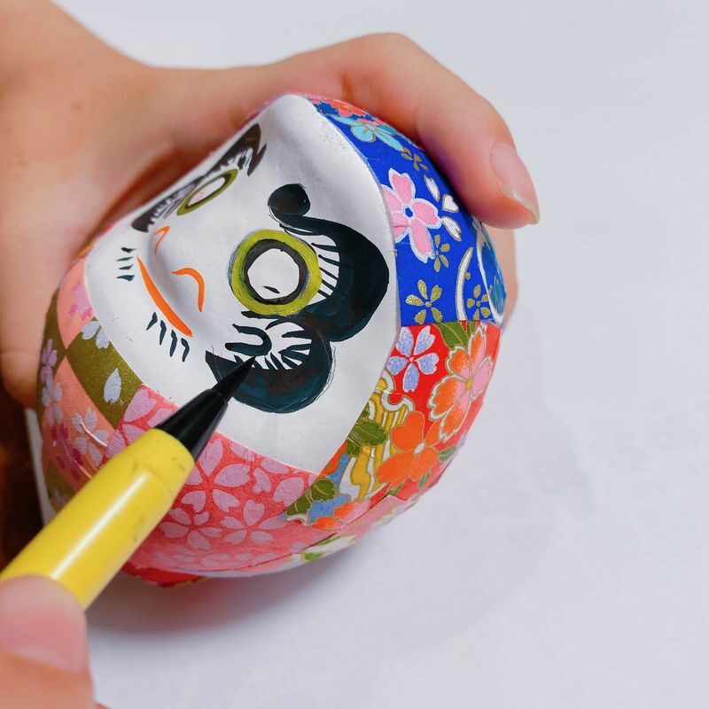 Daruma Workshop by Making your Own Japanese Souvenir in Shinjuku - Learning With an Instructor