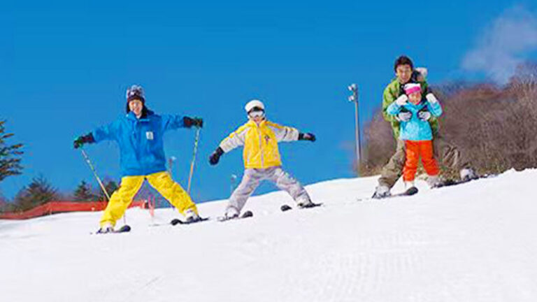 Departure from Tokyo | Mt. Fuji Yeti Skiing x Konohana Onsen Hot Spring Day Trip | Optional Single Transfer/Includes Ski Equipment Rental - Four hours at Yeti: snow play or ski practice