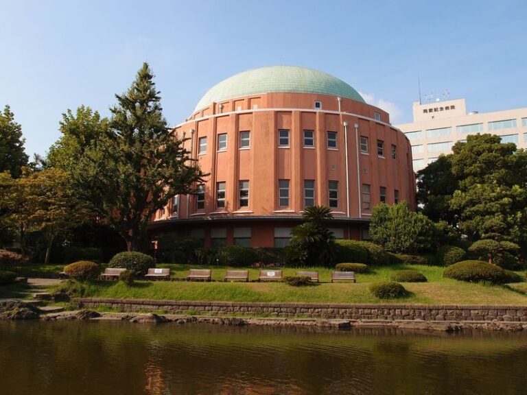Edo Tokyo Ryogoku Walking Tour (3 Hours) - A quiet pause at Former Yasuda Garden