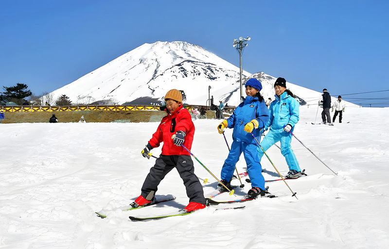Fujiyama Snow Resort Yeti Skiing/Snow Play & Strawberry Picking Tour - What to expect at Yeti