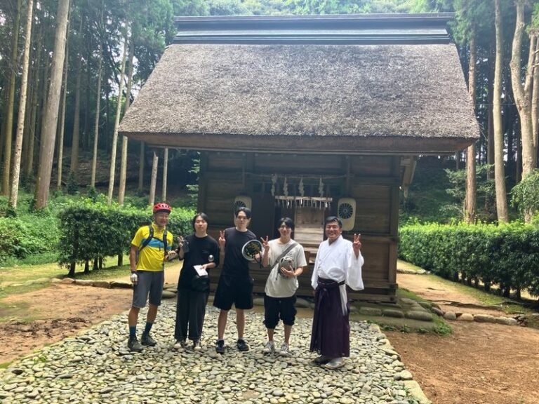 Fukuoka Itoshima: Bike Rental & Guided Tours - The three-hour ride: a compact route to Futamigaura