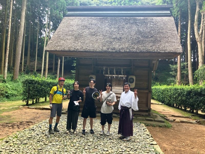 Fukuoka Itoshima: Bike Rental & Guided Tours - The three-hour ride: a compact route to Futamigaura