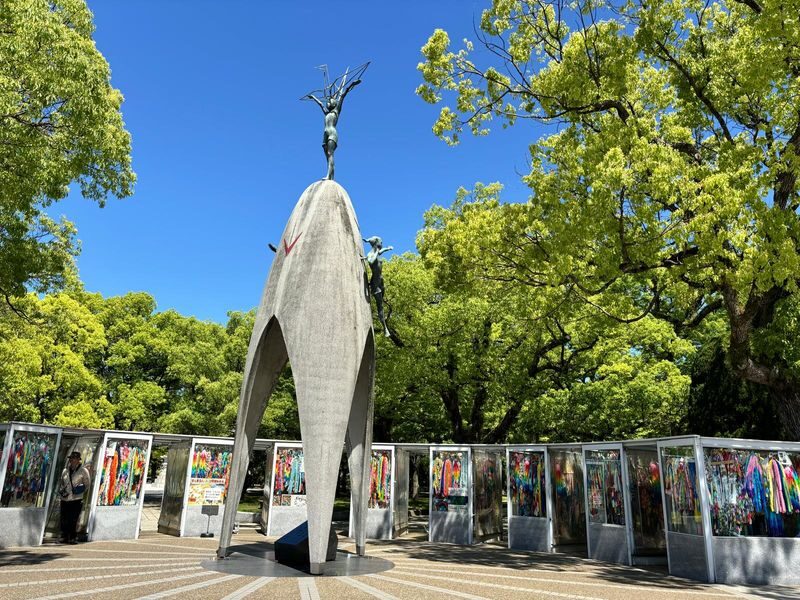 Hiroshima Peace Memorial Half-Day Private Walking Tour - The Peace Memorial Museum: context for the park