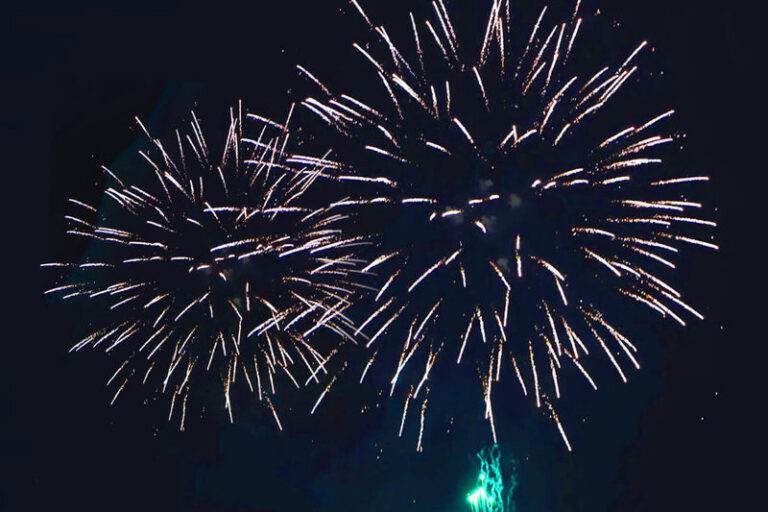 Hokkaido | Lake Toya Fireworks Festival & Showa Shinzan & Lake Hill Farm Day Tour | Departure from Sapporo - Lake Toya Observation Deck: a short, high-value stop