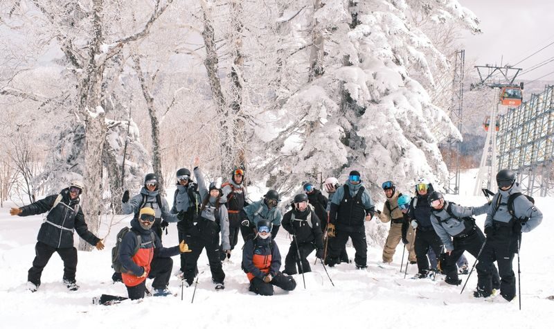 Hokkaido Niseko Chinese and English Private Snowboard/Ski Instructor and Photography Services - Pick the resort that fits your first day