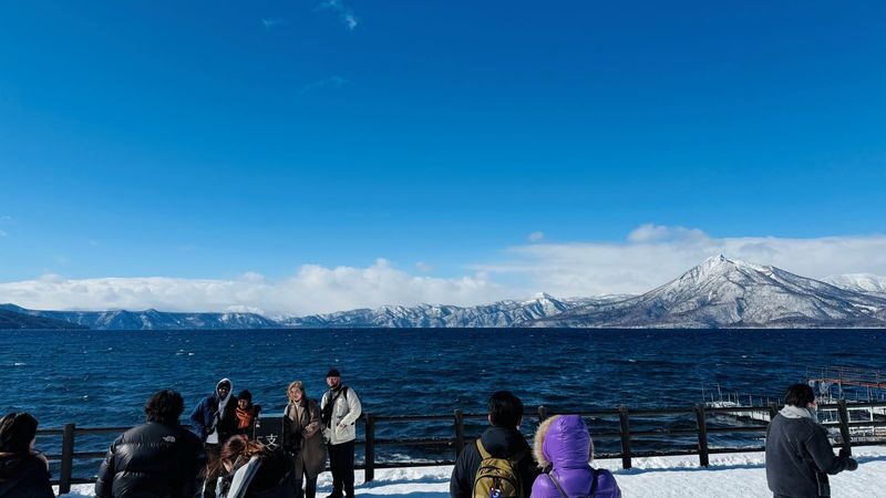 Hokkaido Sapporo/Chitose Lake Shikotsu Ice Museum Hyoto Festival Bus - What the Two-Hour Festival Stop Feels Like