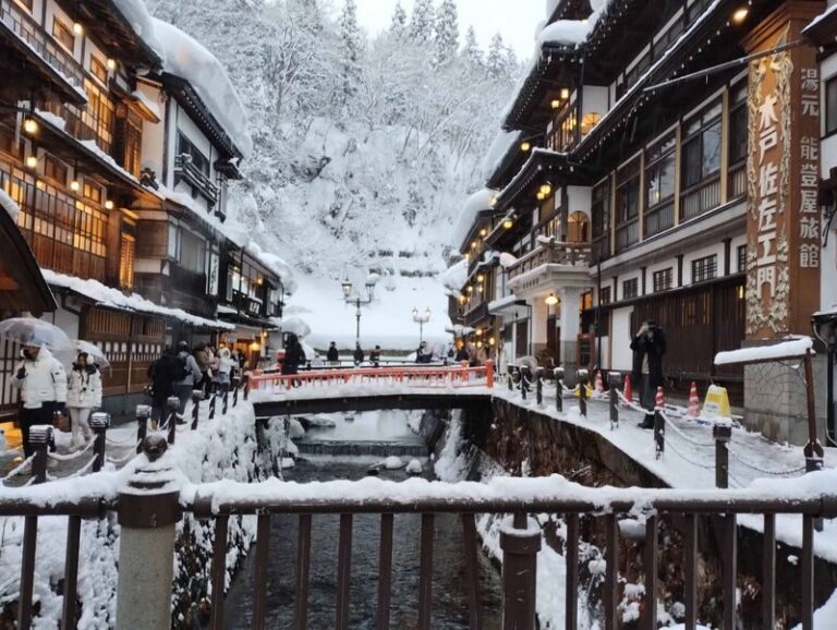 Illuminated Ginzan Onsen & Tohoku Highlights Bus Tour from Sendai - Kanahebisui Shrine: a quiet first stop