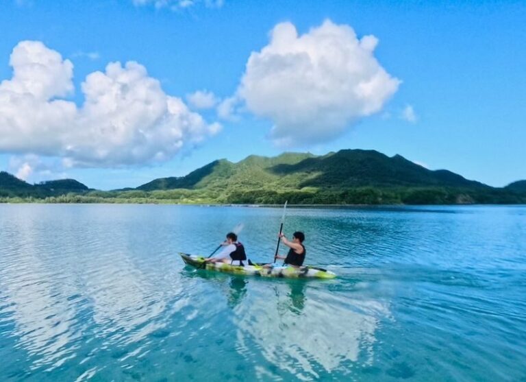 Ishigaki Island/Half-Day: Kabira Bay: Choice of SUP/Canoe (Okinawa) - What the guide adds