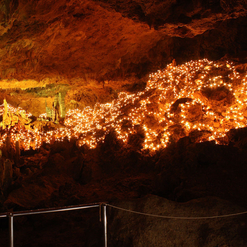Ishigaki Island Stalactite Cave - Following the 600-meter route